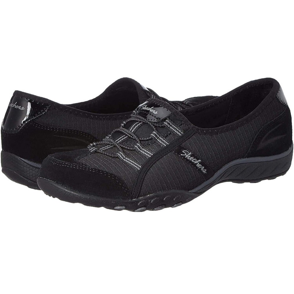 Skechers Women’s Breathe Easy Slip Ons 8W NWT